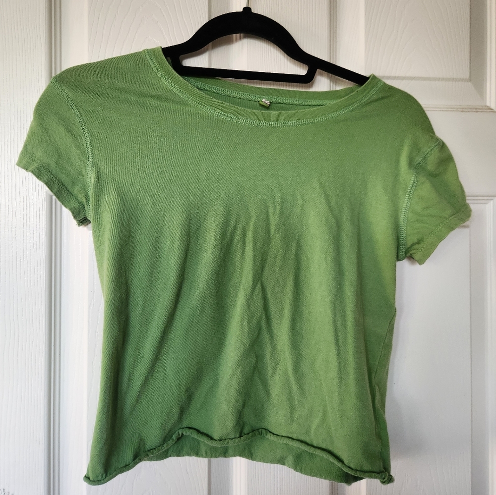 green crop top